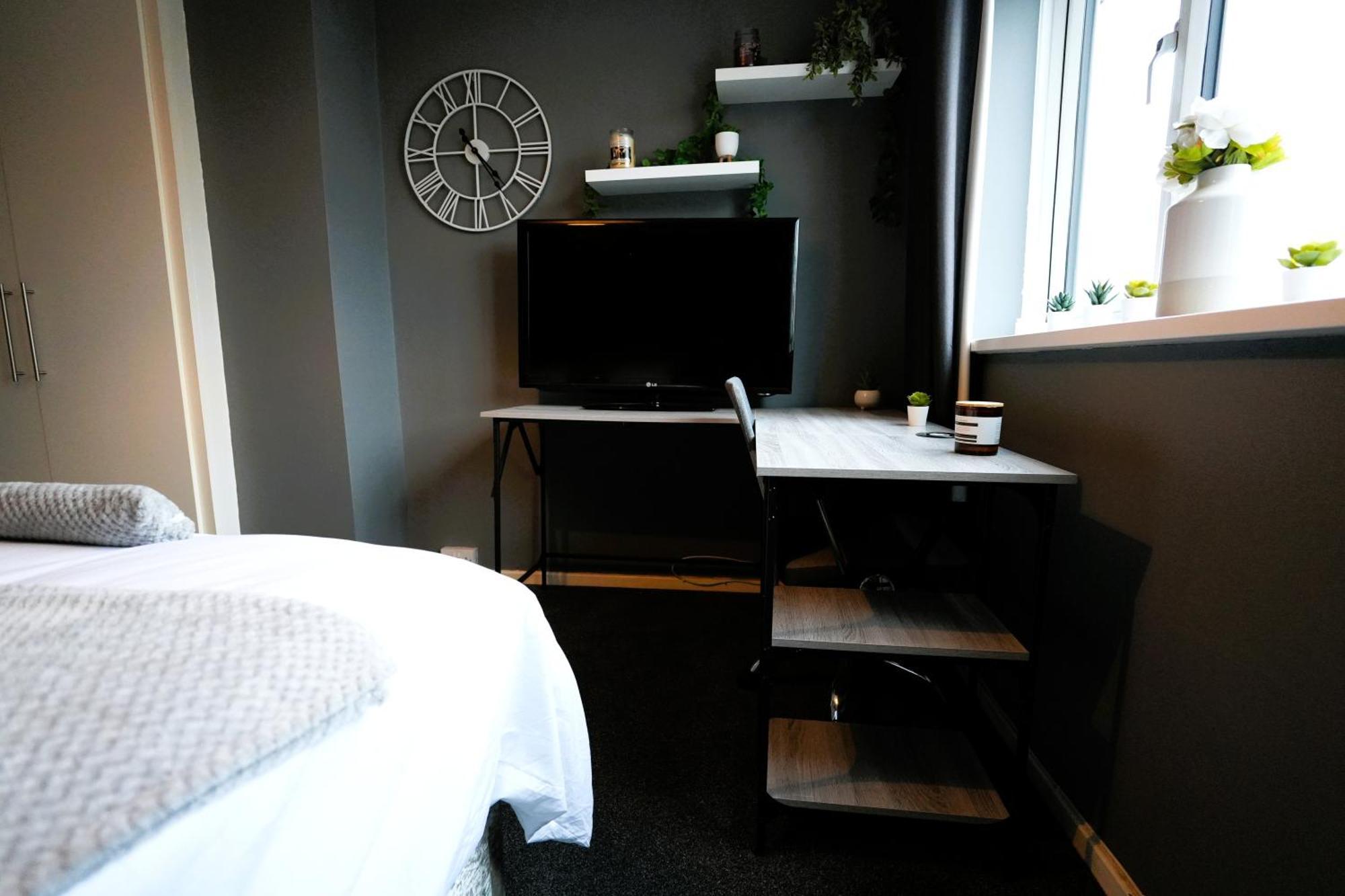 Detached Homestay - Super, King & Double Rooms - Leyland, Preston, Chorley, Lancashire Luaran gambar