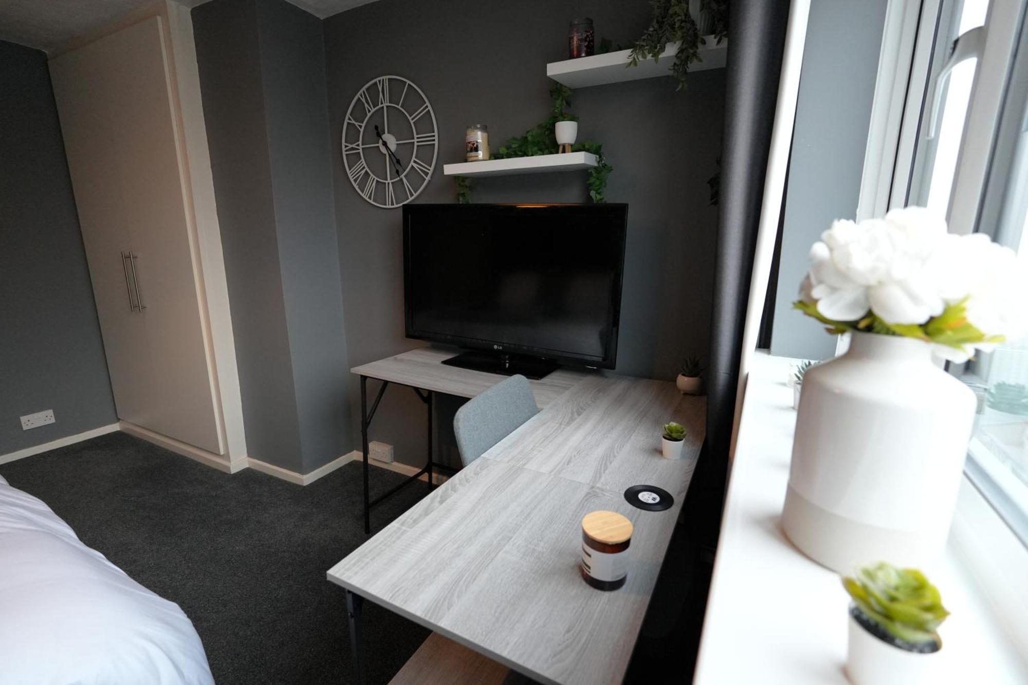 Detached Homestay - Super, King & Double Rooms - Leyland, Preston, Chorley, Lancashire Luaran gambar