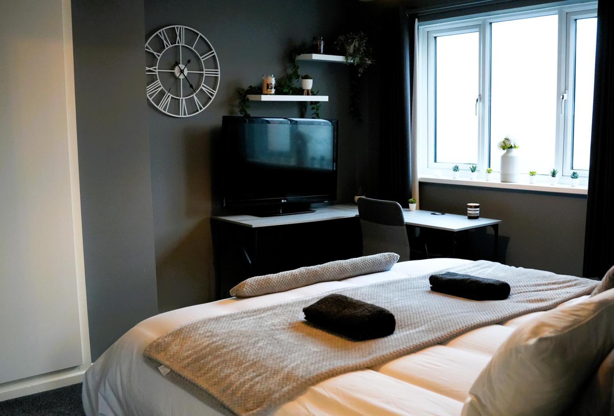 Detached Homestay - Super, King & Double Rooms - Leyland, Preston, Chorley, Lancashire Luaran gambar