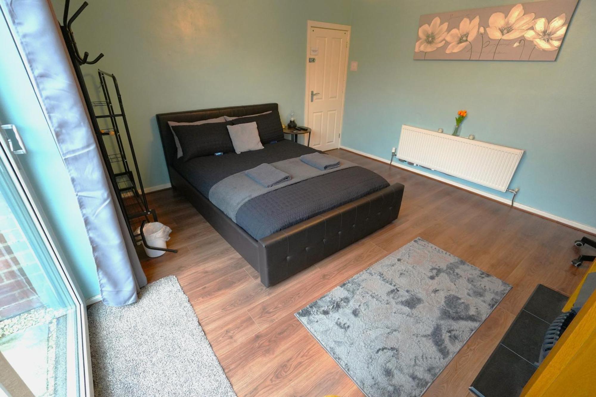 Detached Homestay - Super, King & Double Rooms - Leyland, Preston, Chorley, Lancashire Luaran gambar
